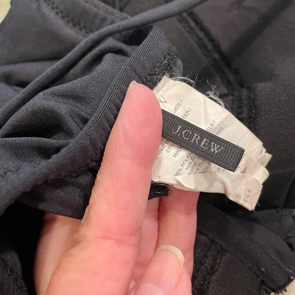 J Crew black one-piece underwire halter style swimsuit - size 6 - Picture 4 of 5